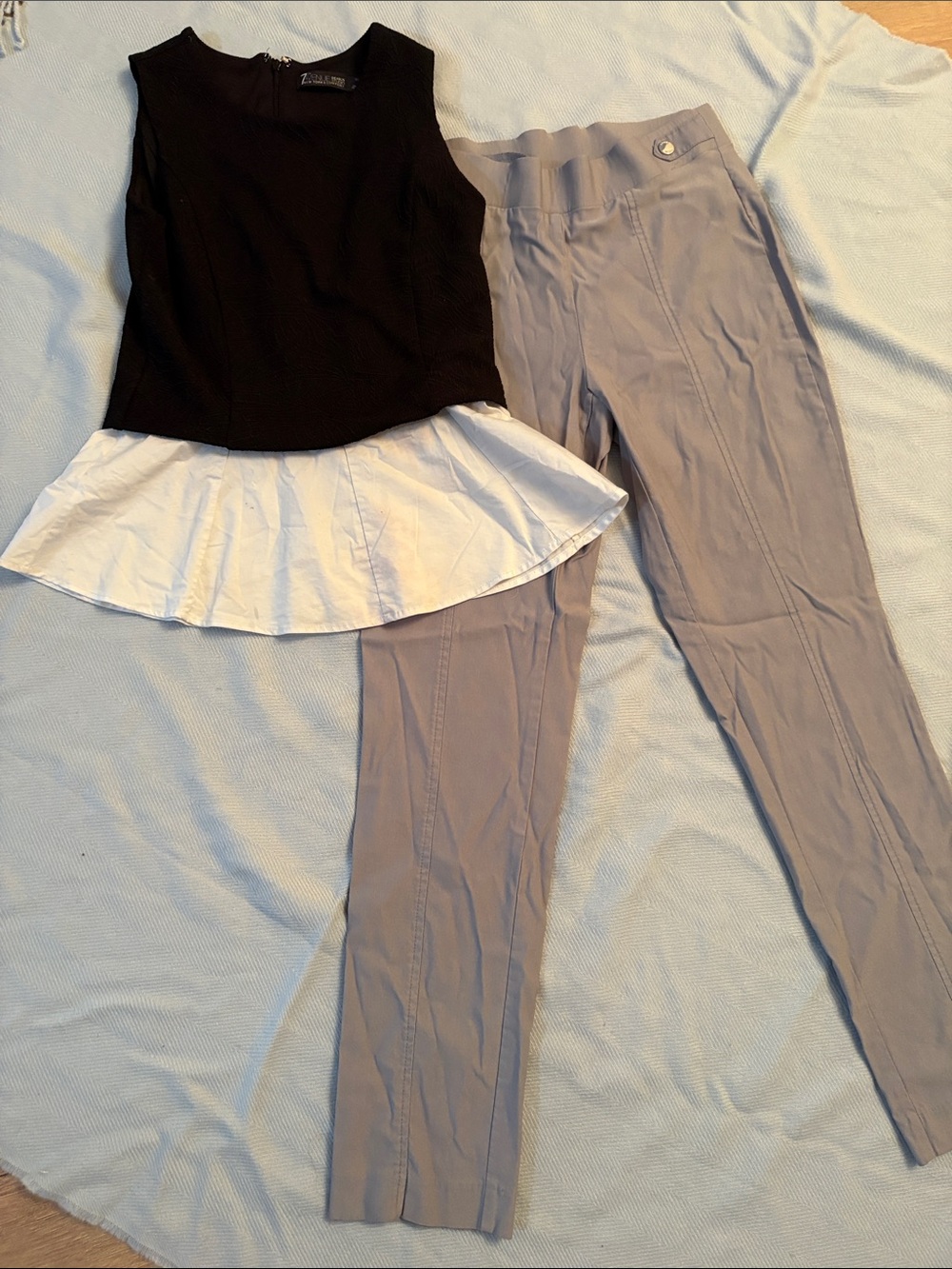 White House Black Market Black Peplum Shell with White Ruffle Hem - Picture 1 of 5